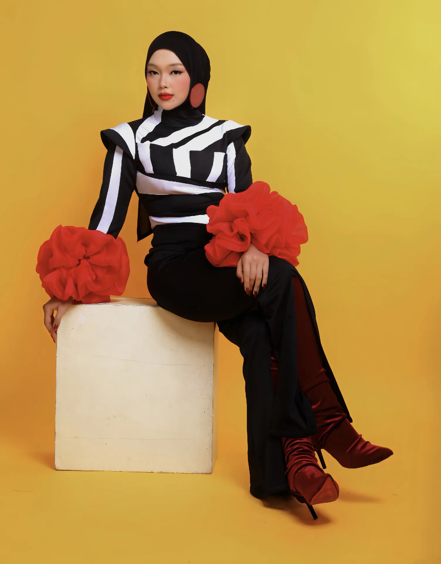 Elmaz model editorial