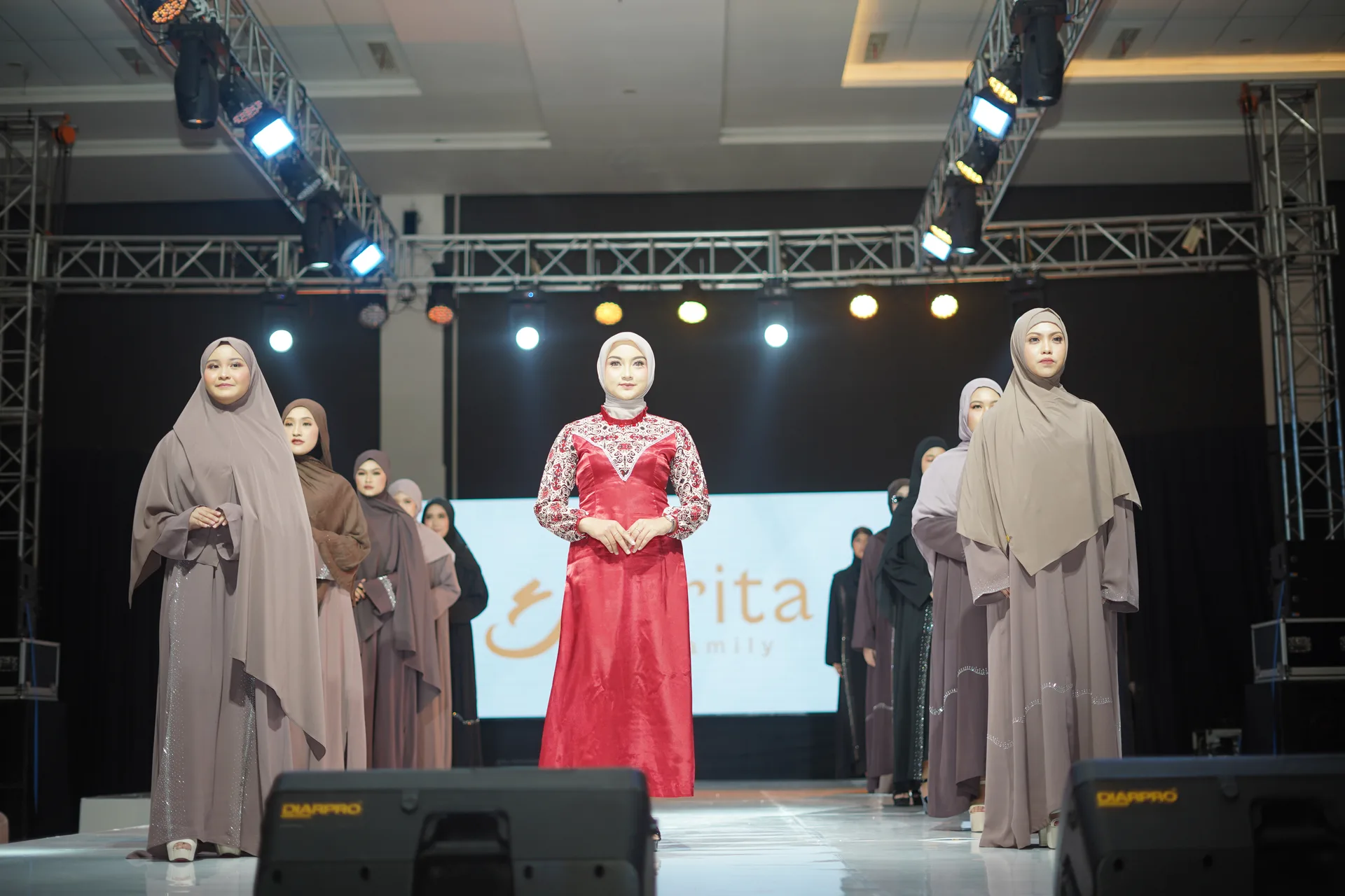 Putri Hijab Jawa Timur