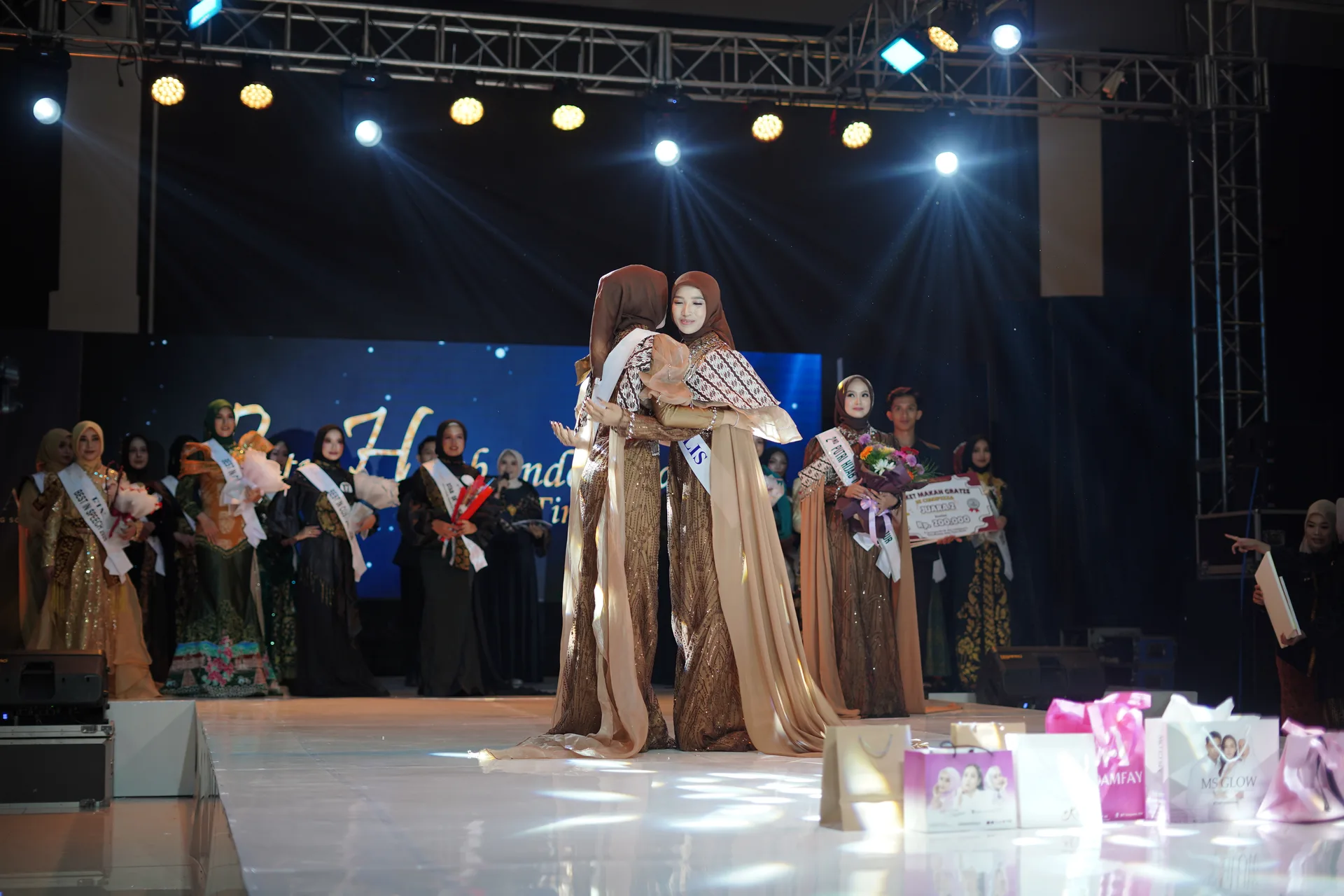 Putri Hijab Jawa Timur